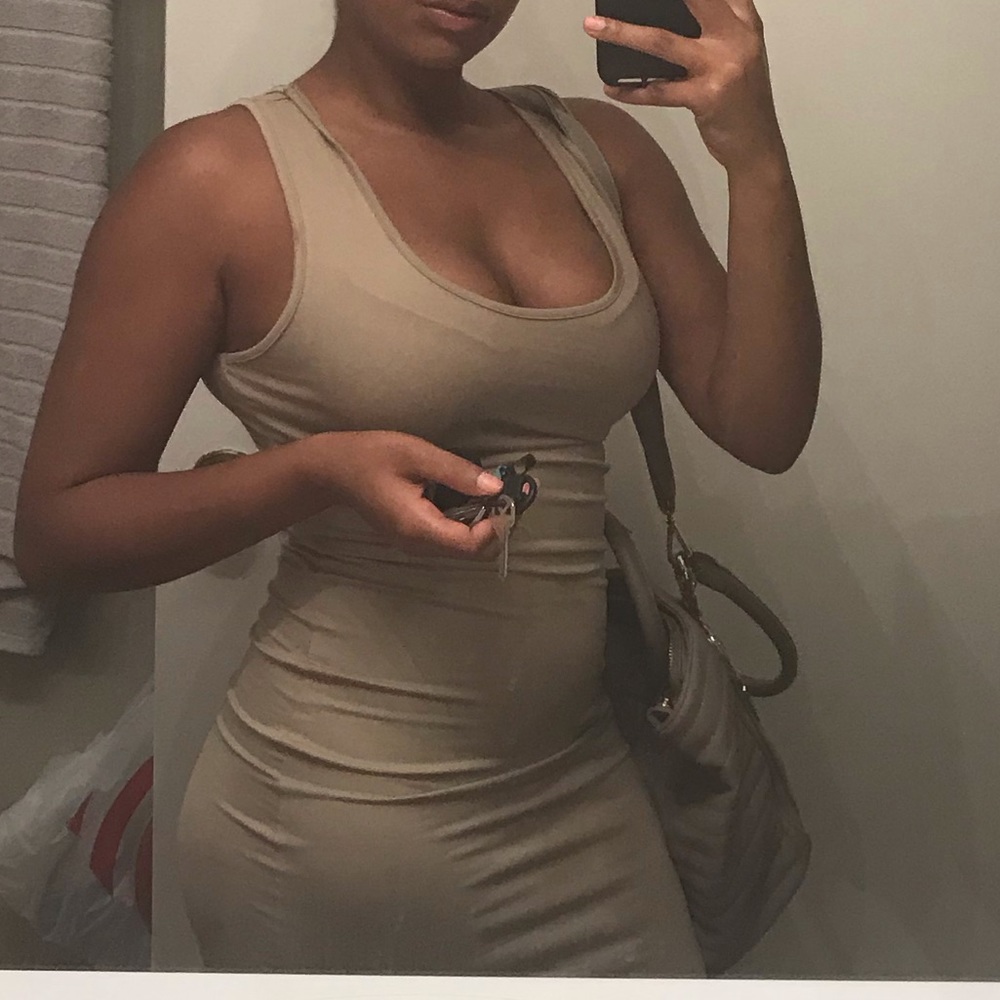 Dress - Picture 2 of 2